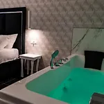 Luna Luxury B&B 4*