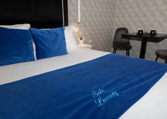 Couette-café Luna Luxury 4*