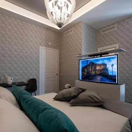 Luna Luxury 4* Neapol