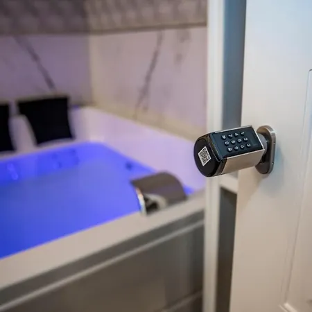 Nocleg ze śniadaniem Luna Luxury Neapol