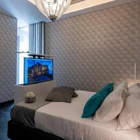 Luna Luxury Naples